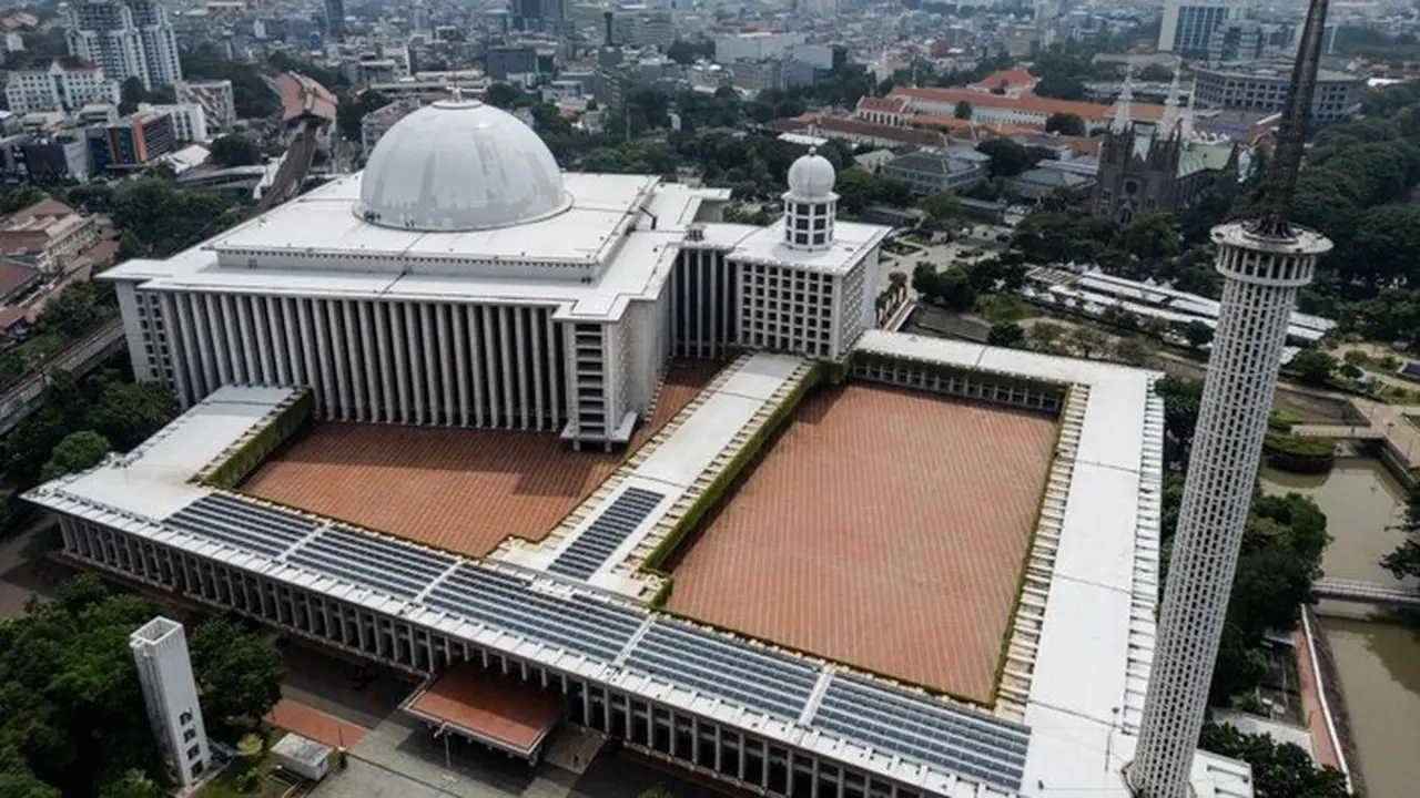 Masjid Istiqlal Jakarta (foto: Anadolu Via Getty Images/anadolu)