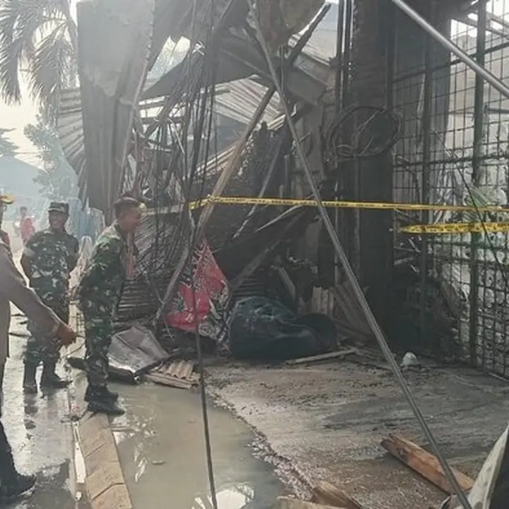 Bengkel di Tangsel Dilalap Api, 1 Tewas Saat Merenung di Kamar Mandi