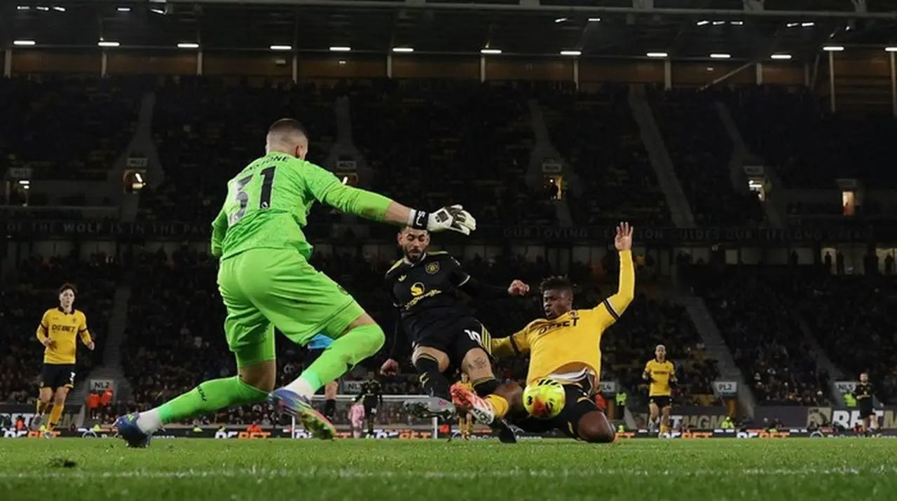 Man United Dijagokan Memetik Kemenangan Atas Wolves. (foto: Action Images Via Reuters/matthew Childs)