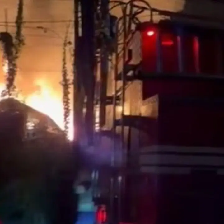 10 Vila di Uluwatu Bali Ludes Terbakar Akibat Percikan Kembang Api Tahun Baru