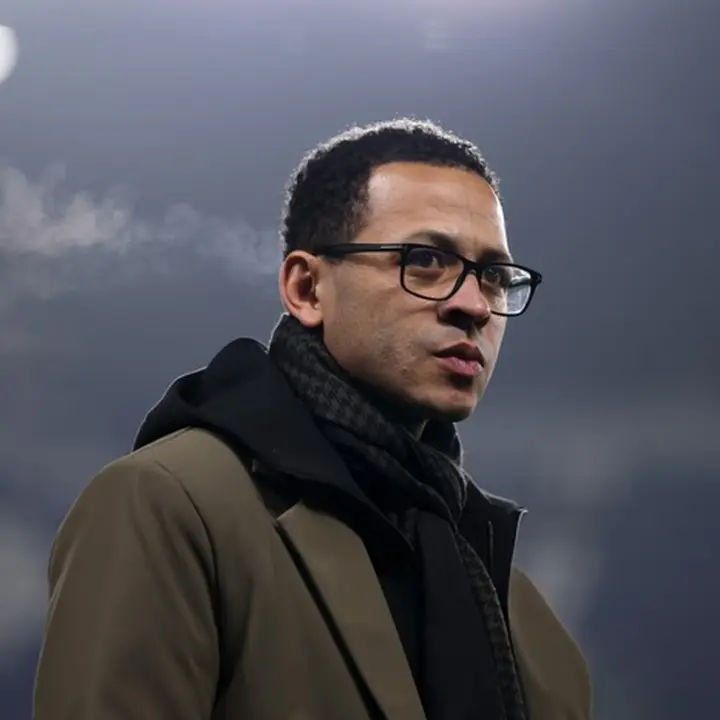 Liam Rosenior Resmi Jadi Pelatih Kepala Chelsea, Dikontrak Hingga 2032