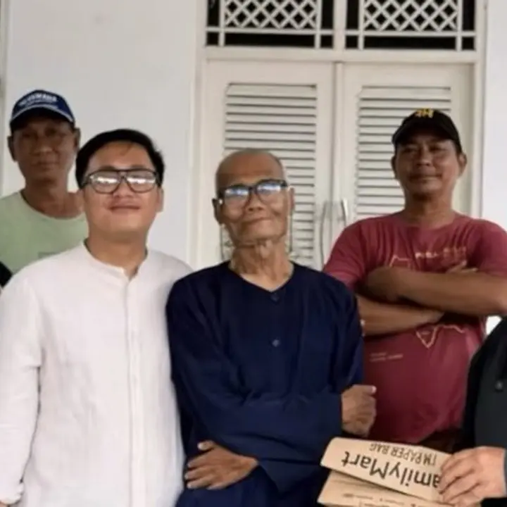 Diding Boneng Terima Rp 50 Juta dari Raffi Ahmad untuk Perbaikan Rumah yang Roboh