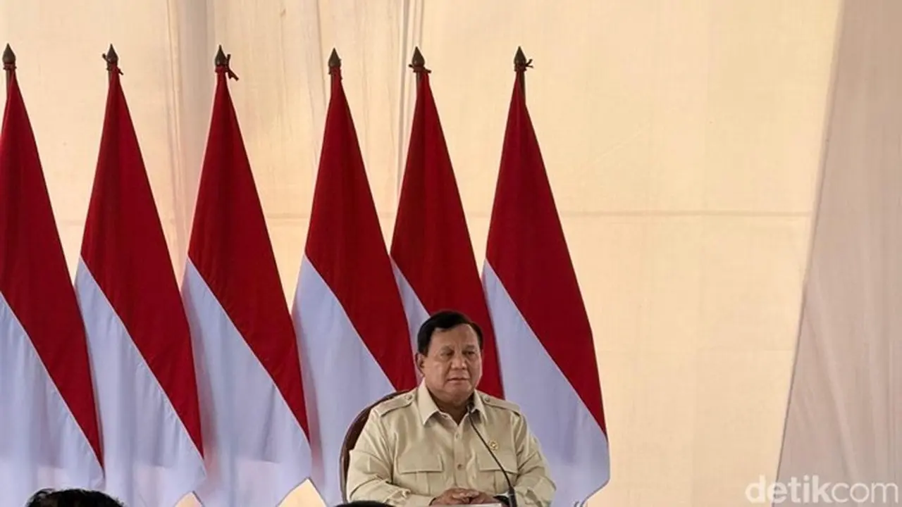 Presiden Prabowo Saat Memimpin Rapat Koordinasi Di Aceh Tamiang (foto: Eva Safitri/detikcom)