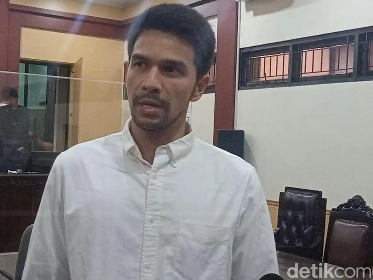 Jonathan Frizzy Bebas Hari Ini Usai Dapat Cuti Bersyarat. (foto: Ahsan/detikhot)