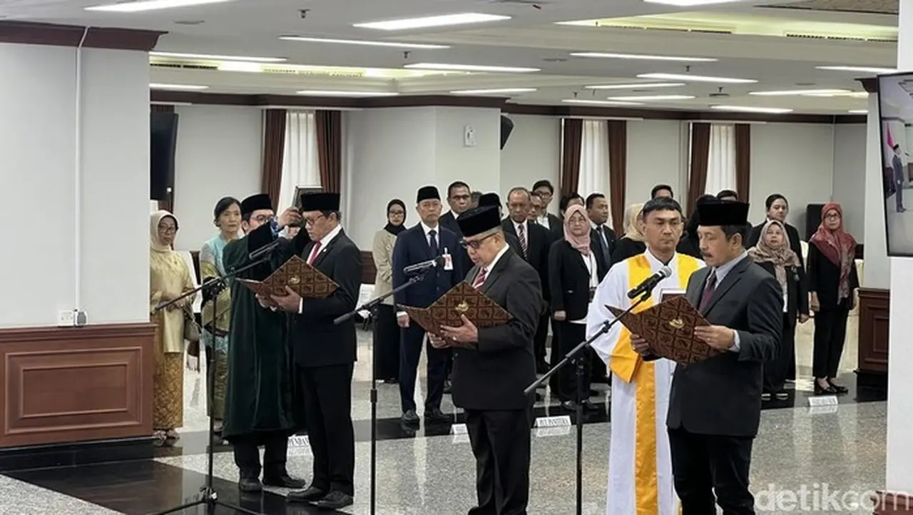 Anggota Mkmk (adhfar/detikcom)