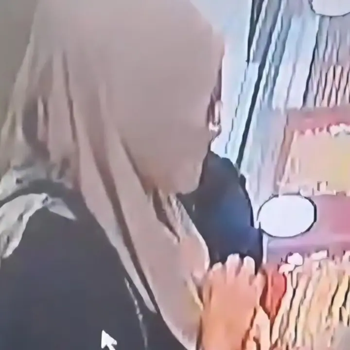 Wanita Beraksi di Toko Emas Bogor, Gelang 5 Gram Raib Digasak Saat Coba Perhiasan