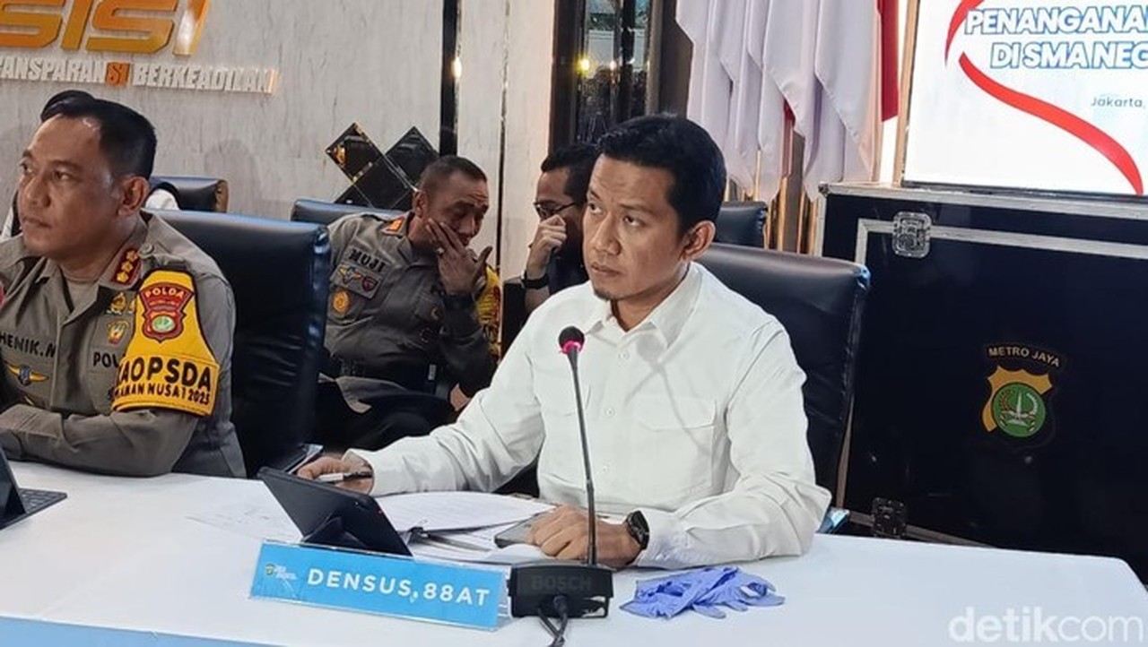 Densus 88 Ungkap Anak 14 Tahun di Jepara Terpapar Ideologi Ekstrem dan Terhubung Kelompok Prancis Densus 88 Ungkap Anak 14 Tahun di Jepara Terpapar Ideologi Ekstrem dan Terhubung Kelompok Prancis