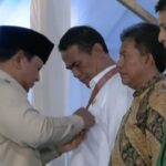 Prabowo Anugerahkan Bintang Jasa untuk Mentan Amran, Petani, hingga Kapolres