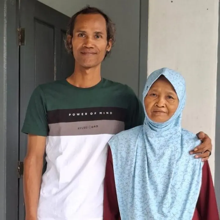 Bertemu Ibu Setelah 32 Tahun Terpisah, Zainuddin Ungkap Kisah Pilu Perjalanan Pulang