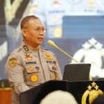 As SDM Polri Irjen Anwar Raih Satyalencana Wira Karya dari Presiden Prabowo