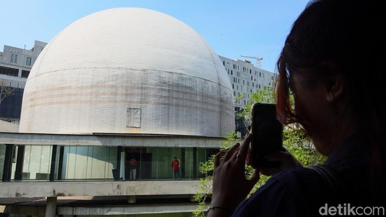 JakPro Bantah Adanya Calo Tiket Planetarium Jakarta, Jelaskan Dua Skema Penjualan Resmi