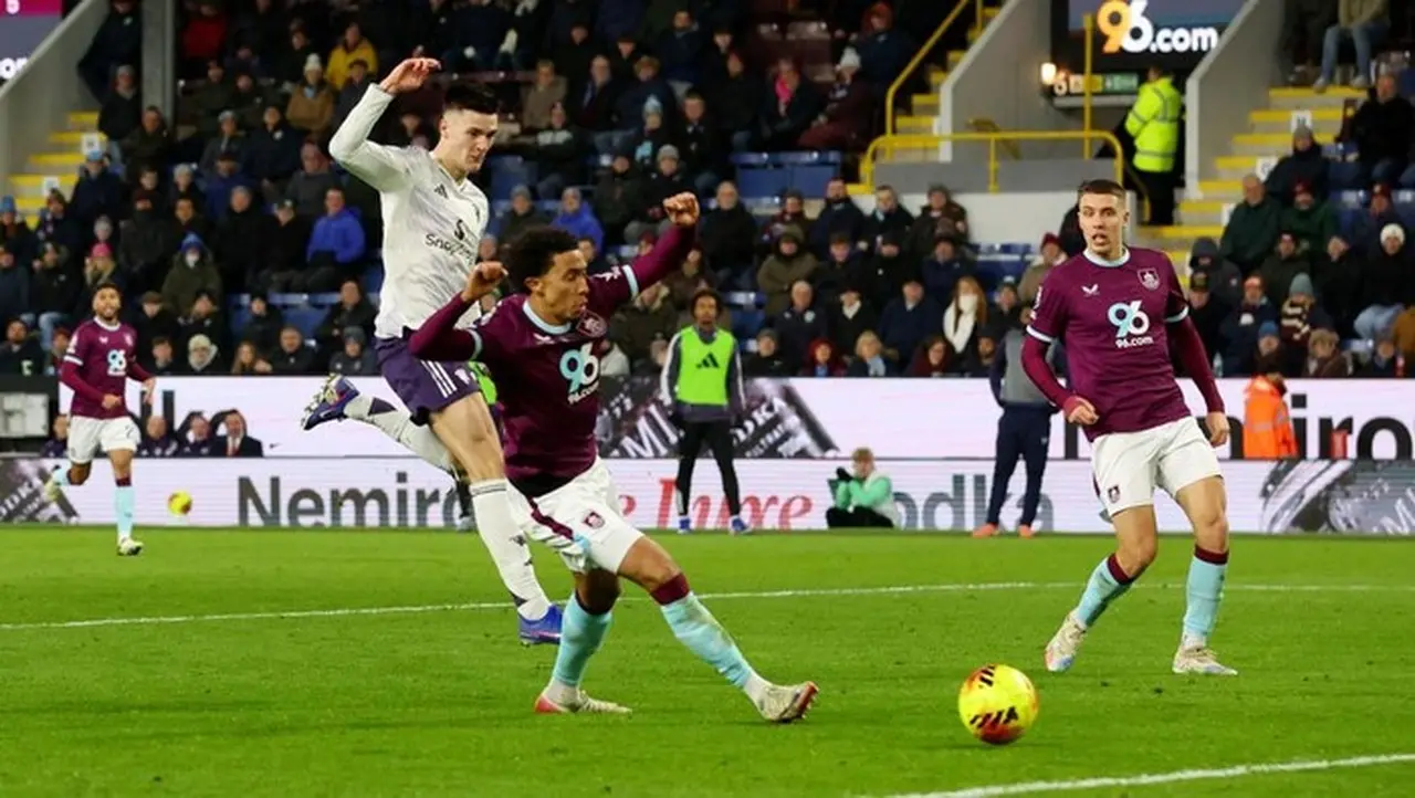Manchester United Imbang 2 2 Melawan Burnley Dalam Lanjutan Premier League (foto: Action Images Via Reuters/craig Brough)