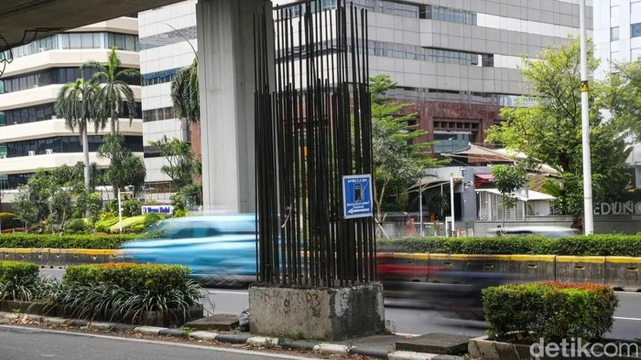 Foto: Penampakan Tiang Mono Rel Di Jalan Rasuna Said, Jaksel (pradita Utama/detikcom)