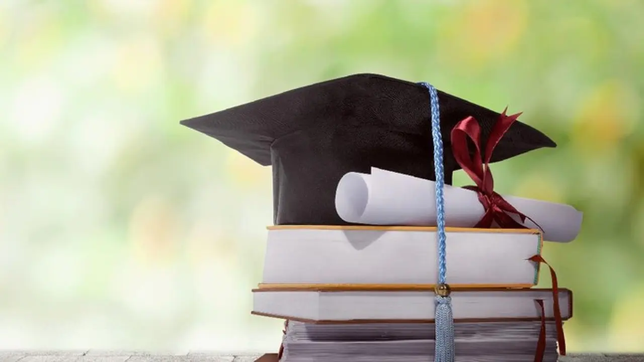 Ilustrasi Kuliah (foto: Getty Images/istockphoto/leolintang)