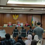 Hakim Tolak Eksepsi Terdakwa Kasus Hasutan Kericuhan Agustus 2025, Sidang Lanjut