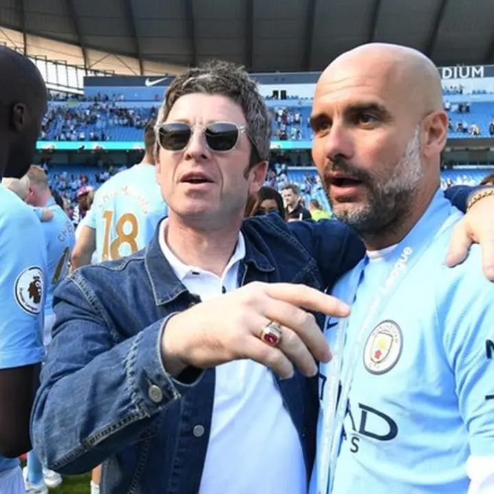 Noel Gallagher: Manchester United Klub Masa Lalu, Pemain Jadi Gila Jika Bergabung