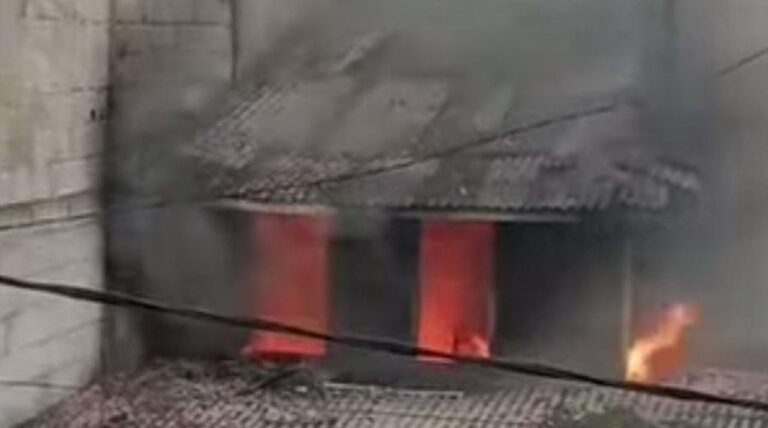 Tabung Gas Bocor Picu Kebakaran Warung Makan di Bogor, Satu Orang Terluka Tabung Gas Bocor Picu Kebakaran Warung Makan di Bogor, Satu Orang Terluka