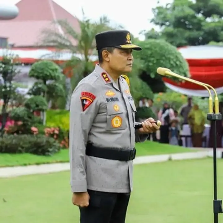 Kapolda Jateng Ajak Keluarga Personel yang Naik Pangkat Hadiri Upacara