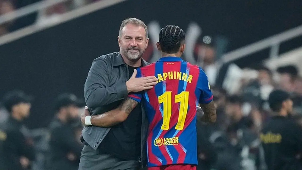 Hansi Flick Dan Raphinha Di Laga Barcelona Vs Bilbao Di Piala Super Spanyol 2026. (foto: Jose Breton/pics Action/nurphoto Via Getty Images)