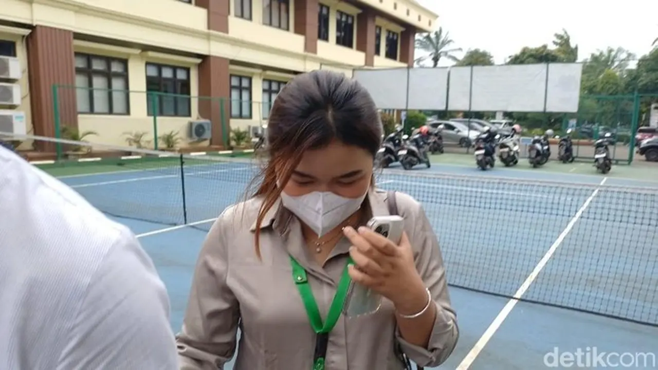 Sherly, Putri Mpok Alpa Menghadiri Sidang Penetapan Ahli Waris Di Pengadilan Agama Jakarta Selatan, Kamis (8/1/2026). Foto: Febryantino/detikcom