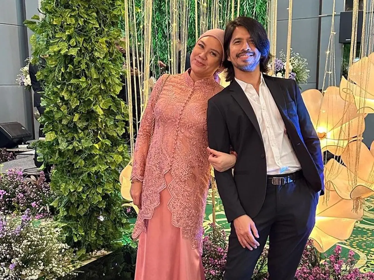 Aryo Wahab Tak Tuntut Istri Kerja Keras Demi Punya Barang Mewah. (foto: Instagram @ariyowahab)