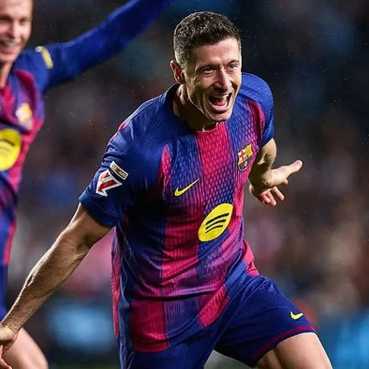 Hansi Flick: Nasib Robert Lewandowski di Barcelona Akan Diputuskan Musim Panas Mendatang