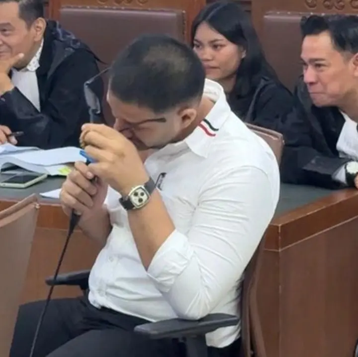 Ammar Zoni Menangis di Sidang, Akui Bersalah dan Ungkap Fakta Narkoba di Rutan Salemba