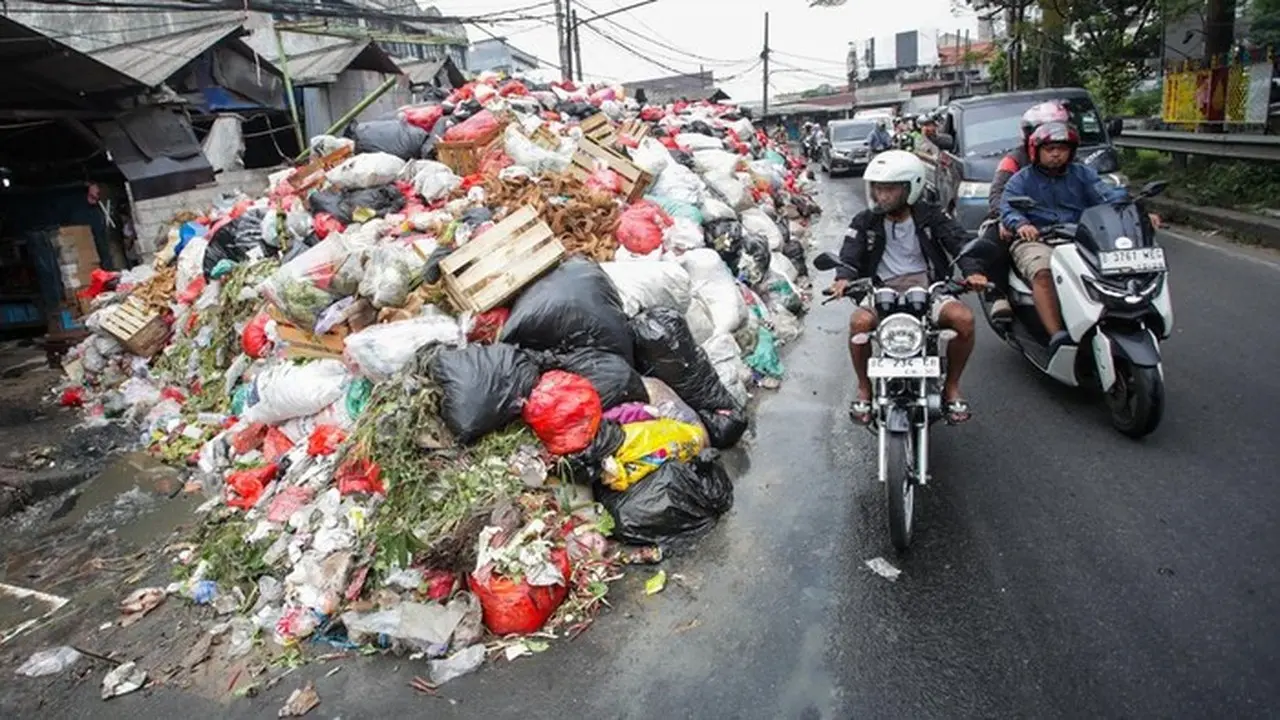 Foto Sampah Di Tangsel: (gilang Faturahman/detikfoto)