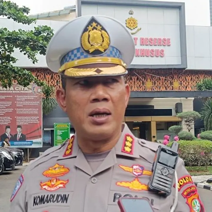 Macet Parah Cakung-Cilincing Akibat Lonjakan Truk Kontainer dan Kendaraan Bermasalah