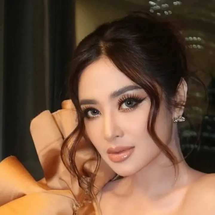 Dewi Perssik Pasang Target Menikah dan Punya Anak di Tahun 2026