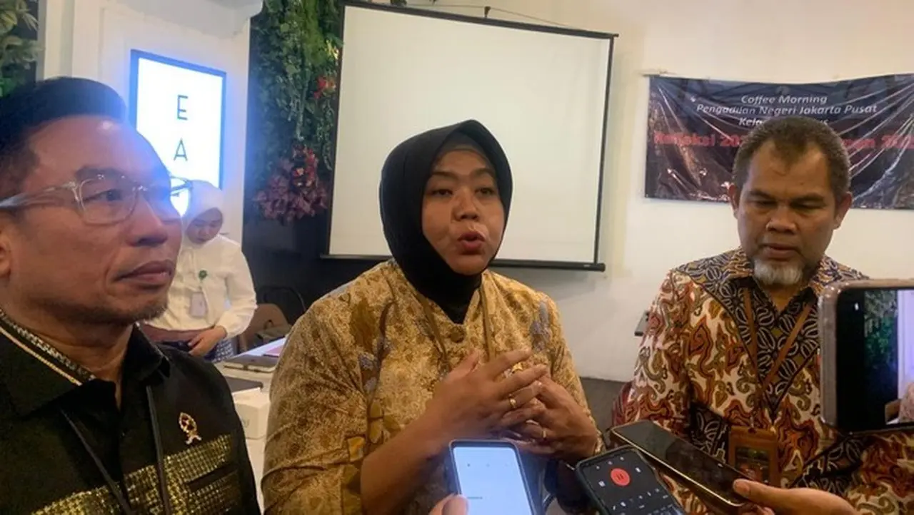 Ketua Pengadilan Negeri Jakarta Pusat Husnul Khotimah (tengah). (mulia/detikcom)