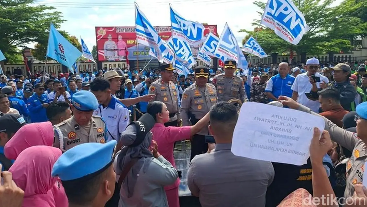 Pisah Sambut Melepas Akbp Condro Sasongko Dan Menyambut Kapolres Serang Baru Akbp Andri Kurniawan. (foto: Arief Ikhsanudin/detikcom)