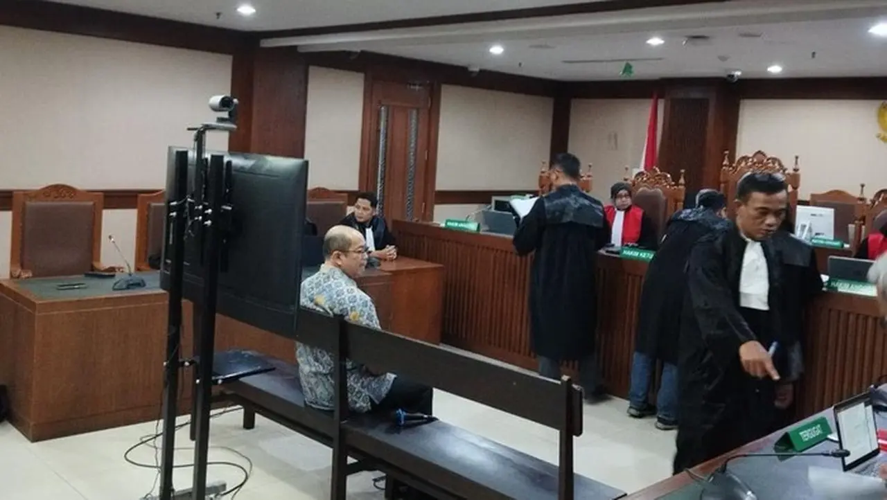 Foto: Eks Dirjen Kemenkeu Isa Rachmatarwata Saat Sidang Terkait Kasus Jiwasraya (dok.istimewa)