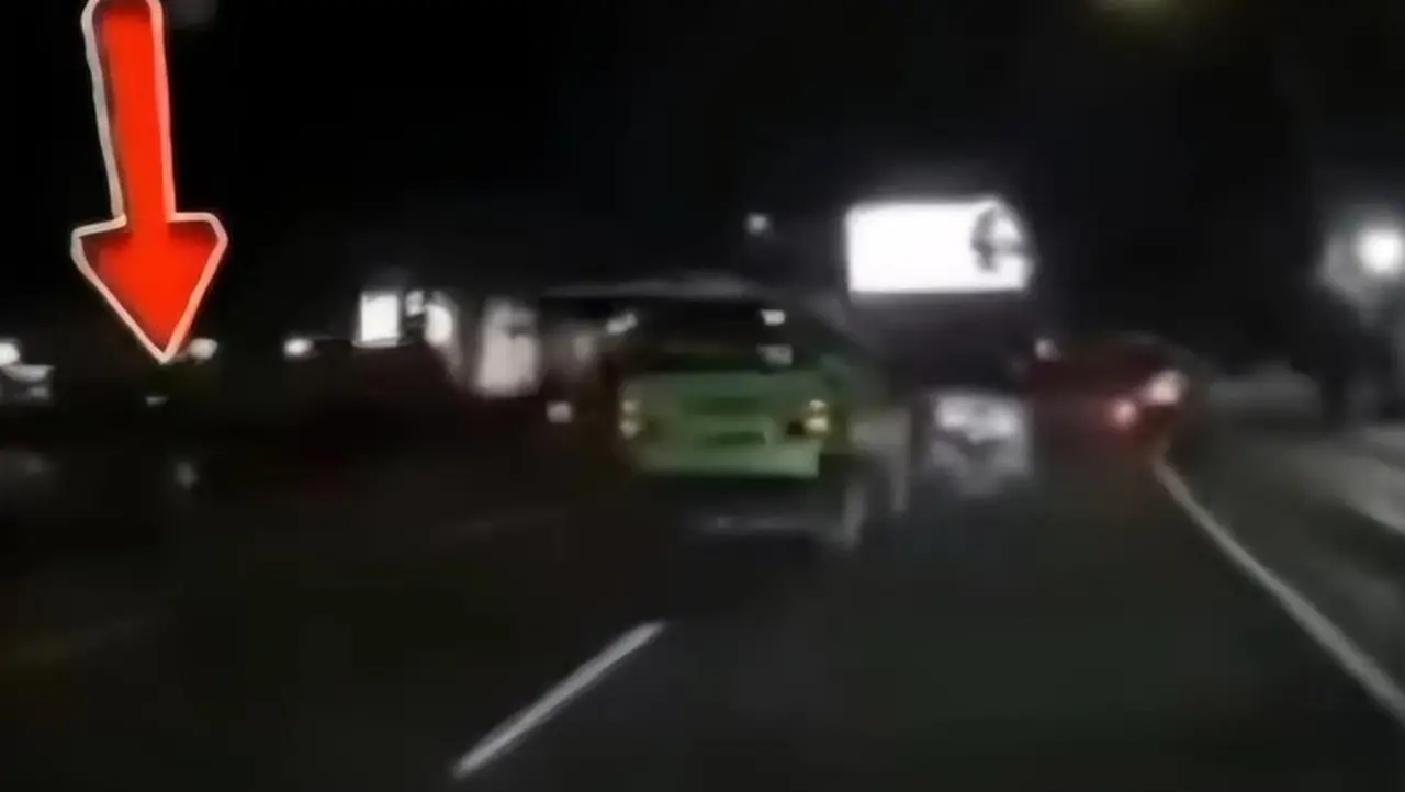 Video Angkot Melaju Ugal Ugalan Hingga Kabur Setelah Menabrak Ojol Di Kota Bogor Viral Di Medsos. Polisi Dan Dishub Menelusuri Kasus Tersebut. (dok. Istimewa)