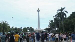 72 Ribu Pengunjung Serbu Monas di Libur Tahun Baru 2026, Lampaui Angka Tahun Lalu