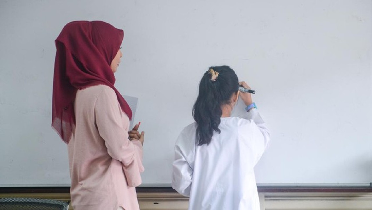 Kemendikdasmen Buka Beasiswa S1 Guru 2026: Syarat dan Cara Daftar