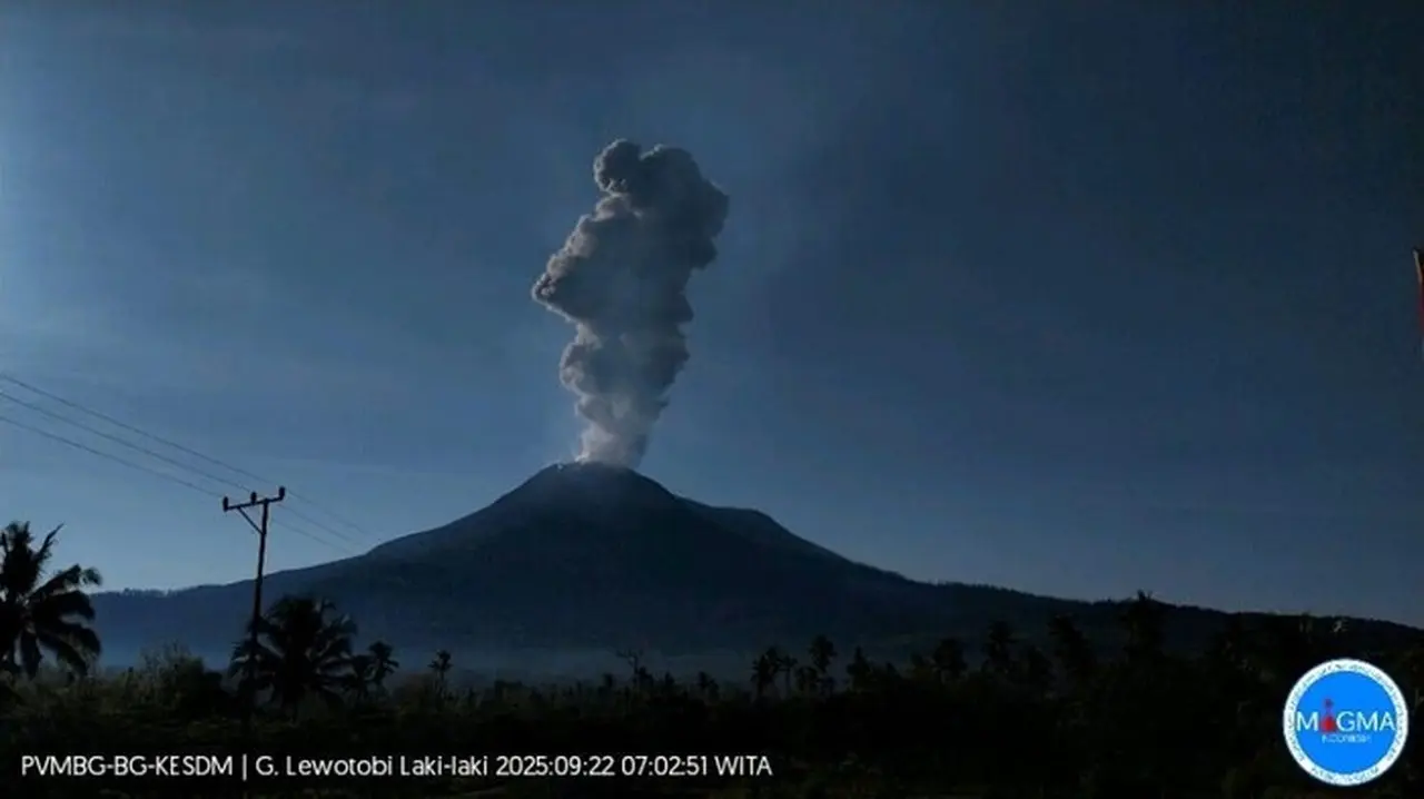 Foto: Gunung Lewotobi Laki Laki (pvmbg)