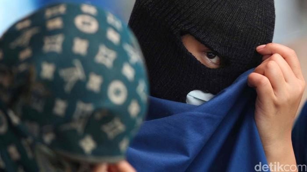 Maling Bobol SDN 3 Sukasari Bogor, Proyektor dan Kipas Angin Raib Senilai Rp 9 Juta Maling Bobol SDN 3 Sukasari Bogor, Proyektor dan Kipas Angin Raib Senilai Rp 9 Juta