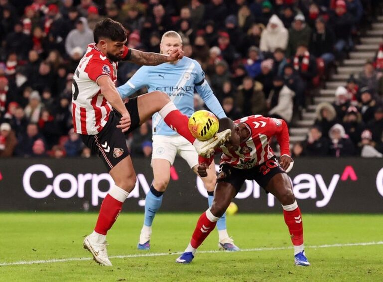 Babak Pertama Sunderland vs Man City Berakhir Imbang Tanpa Gol 0-0