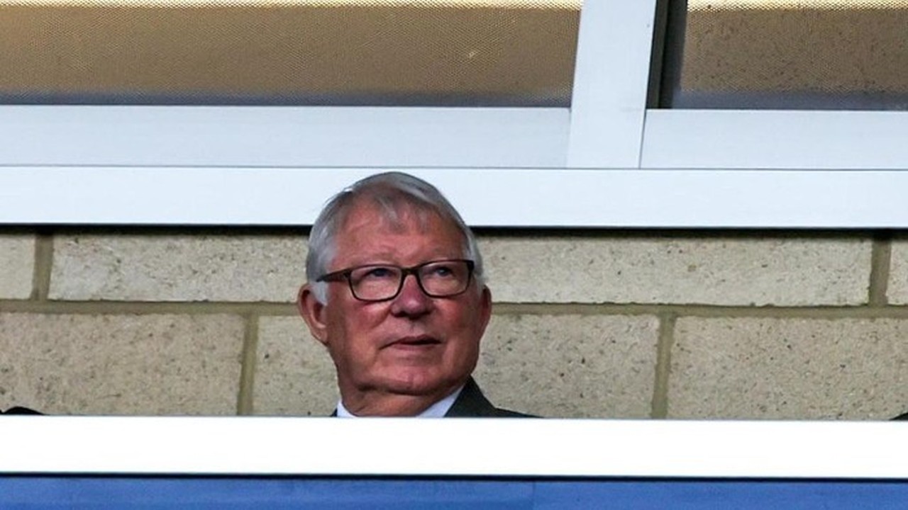 Roy Keane Kritik Pengaruh Sir Alex Ferguson dan David Gill di Manchester United Pasca-Amorim