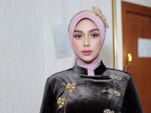 Usai Umrah, Celine Evangelista Ungkap Perasaan Syukur dan Harapan Perbaikan Diri