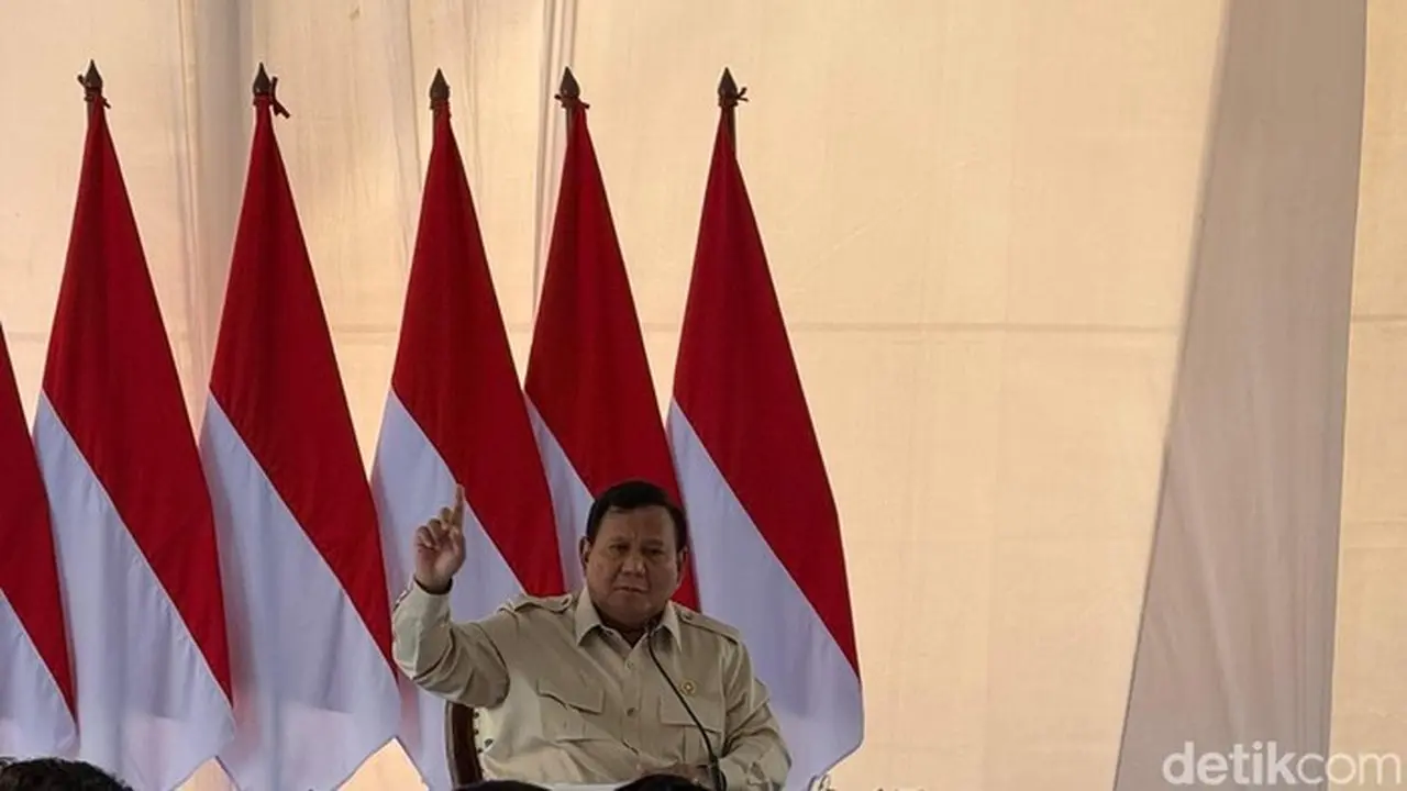 Presiden Prabowo Subianto Memimpin Rapat Penanganan Bencana Di Aceh Tamiang. (foto: Eva Safitri/detikcom)