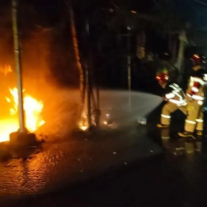 Pom Bensin Mini di Bogor Terbakar Saat Diisi Bahan Bakar, Kerugian Capai Rp 100 Juta