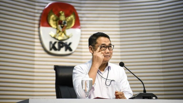 KPK Tetapkan 5 Tersangka OTT Pajak, Termasuk Kepala KPP Madya Jakut Terima Rp 4 Miliar KPK Tetapkan 5 Tersangka OTT Pajak, Termasuk Kepala KPP Madya Jakut Terima Rp 4 Miliar