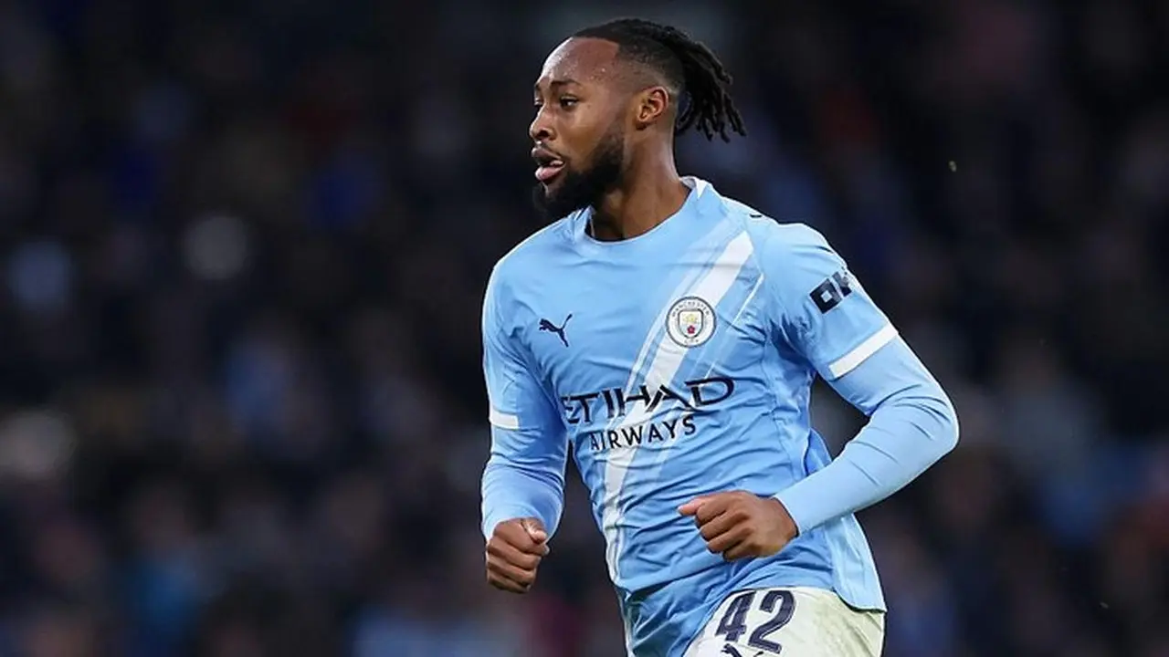 Antoine Semenyo Mencetak Satu Gol Dan Satu Assist Saat Manchester City Menang 10 1 Atas Exeter City. (foto: Getty Images/lewis Storey)