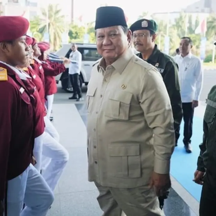 Presiden Prabowo Tunjukkan Perhatian Mendalam pada Siswa Sekolah Rakyat Lewat Momen Menyentuh