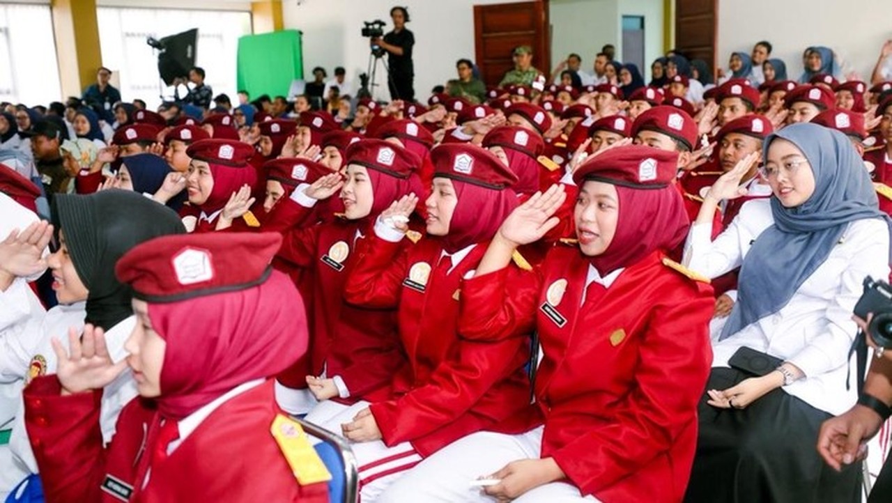 Presiden Prabowo Akan Hadiri Peluncuran Sekolah Rakyat di Banjarbaru, Ratusan Guru dan Siswa Siap Menyambut Presiden Prabowo Akan Hadiri Peluncuran Sekolah Rakyat di Banjarbaru, Ratusan Guru dan Siswa Siap Menyambut