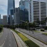 Gubernur DKI Jakarta Tegaskan Larangan Lapak UMKM di Trotoar Sudirman