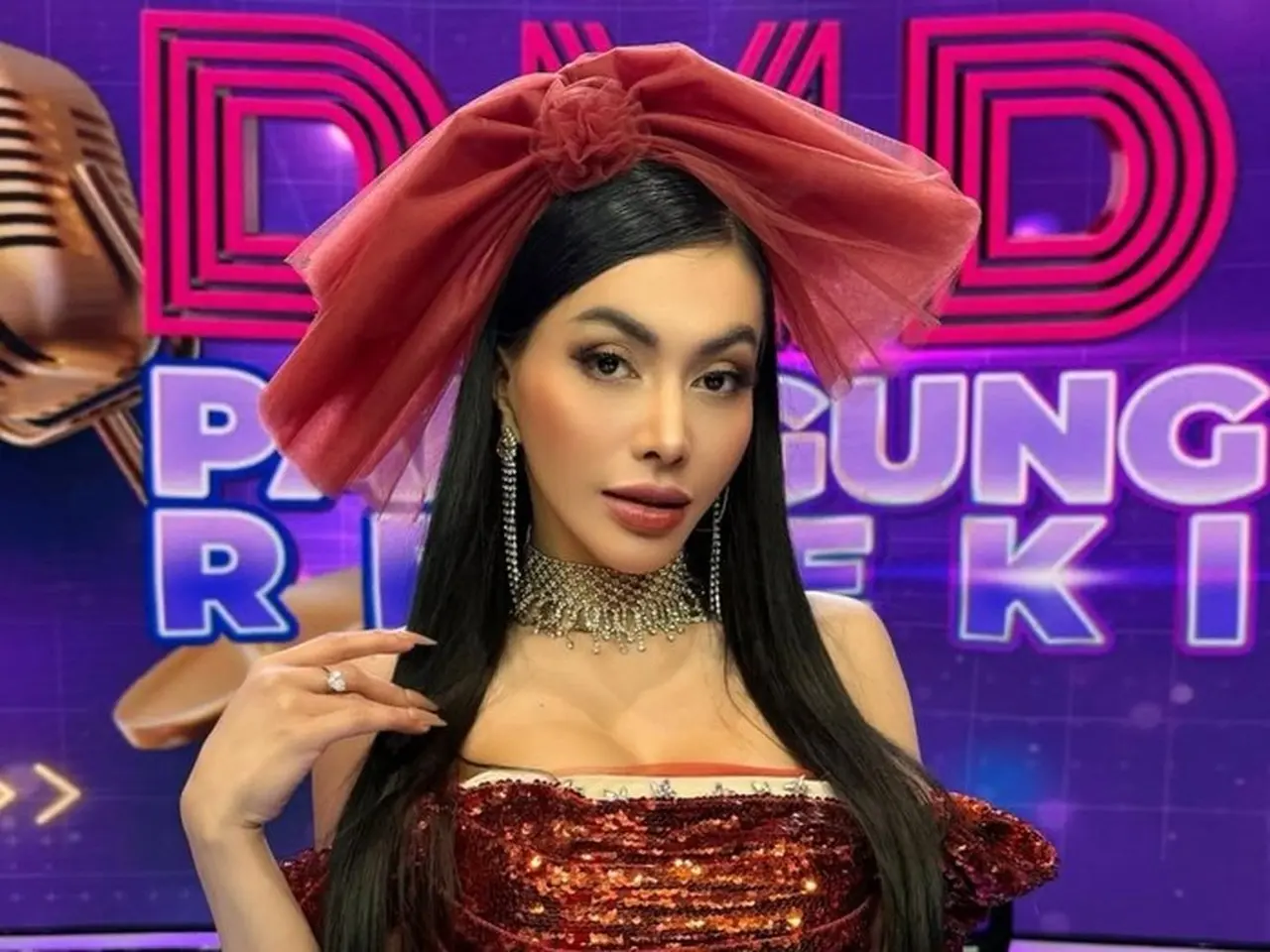 Pihak Ressa Rizky Bakal Ungkap Fakta Dugaan Denada Telantarkan Anak. (foto: Instagram @denadaindonesia)