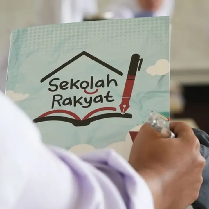 Presiden Prabowo Resmikan Sekolah Rakyat: Pendidikan Gratis untuk Putus Rantai Kemiskinan
